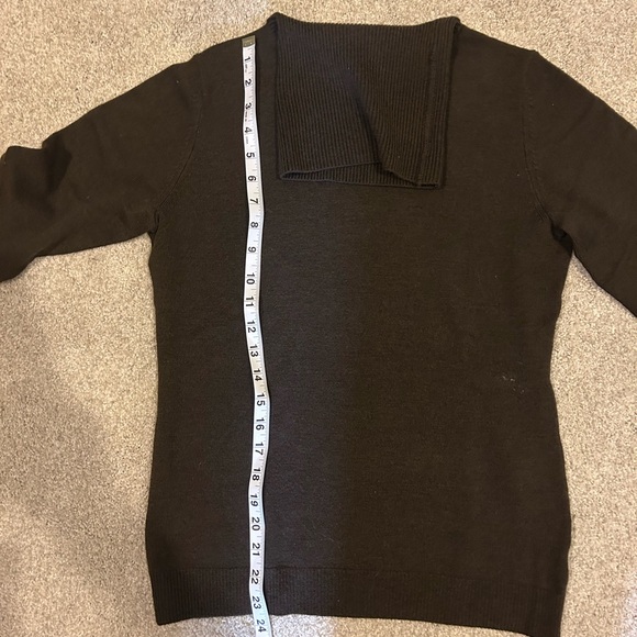 Classic merino wool brown turtleneck size small - Picture 4 of 5